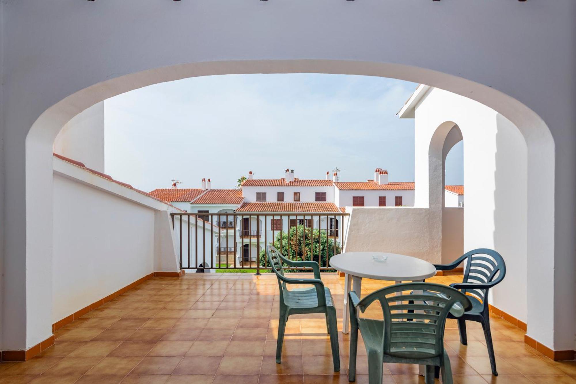Siesta Mar One Bedroom Apartments Cala En Porter  ภายนอก รูปภาพ